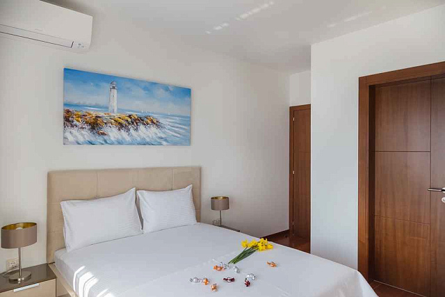 Apartments in a new complex with a swimming pool in Bechici — photo 4