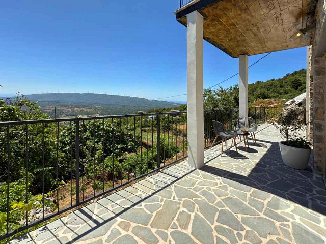 Stone house with sea view in Dobra Voda — photo 14