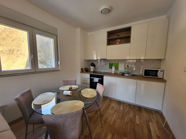 One bedroom apartment in new building in Becici