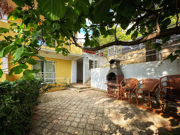 Charming hotel for sale in the picturesque town of Bar