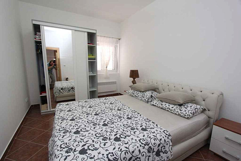 Beautiful Two Bedroom Apartment Budva — photo 2