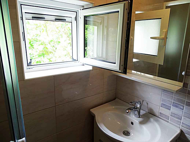 A furnished townhouse in Orahovac — photo 9