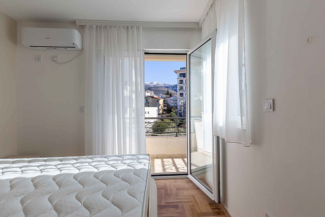 Spacious 64 m² Apartment with Sea View in Bečići — photo 5