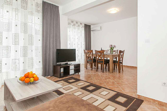 Apartments with seaview in Herceg Novi — photo 8
