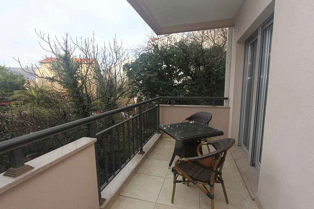 Apartment in Dobrota — photo 7