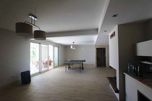 Luxurious Three Bed Private Villa Blizikuce Montenegro — photo 11