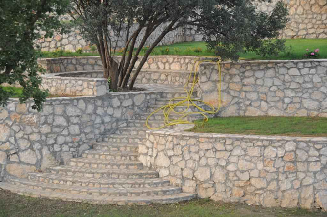 A villa with pool and sea view in Markovici — photo 6