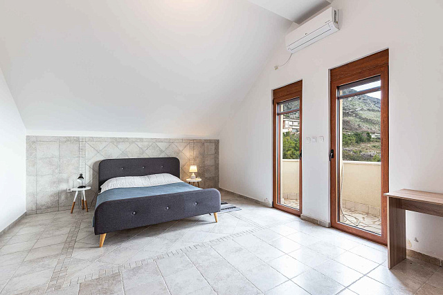 Spacious 3-Story House with Sea View in Blizikuce — photo 19