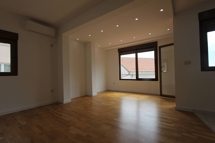 Apartment in the new house in Budva