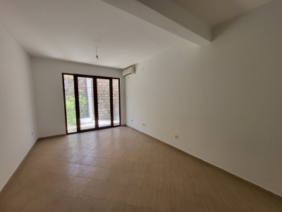 One bedroom apartment in Risan