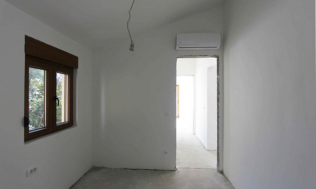 Luxury apartments on the first line of the sea in Opatovo — photo 4