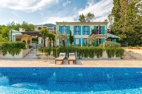 Luxurious Sea-View Villa in Baosici, Herceg Novi