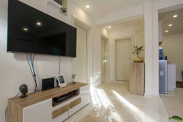 For sale two-storey house in Dobra Voda near the sea — photo 6