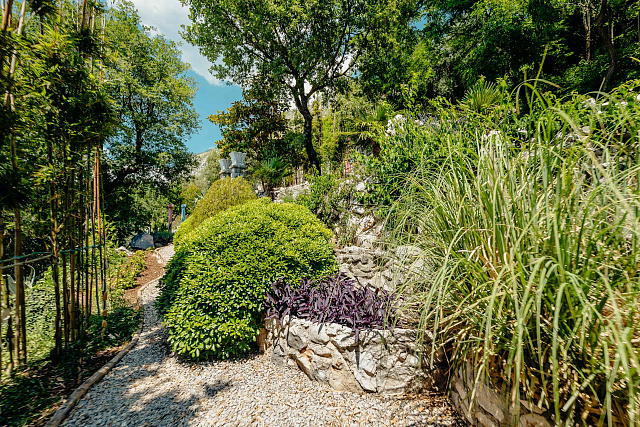 Elegant Stone Mansion with Sea View near Sveti Stefan — photo 9