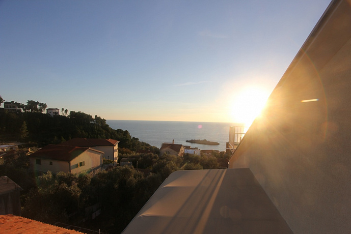 Duplex apartment in Sveti Stefan