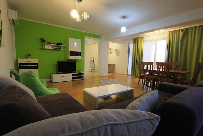 4946 Budva Przno stan 2r 114m2
