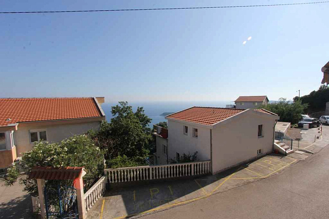 Beautiful Two Bedroom Apartment Budva — photo 12