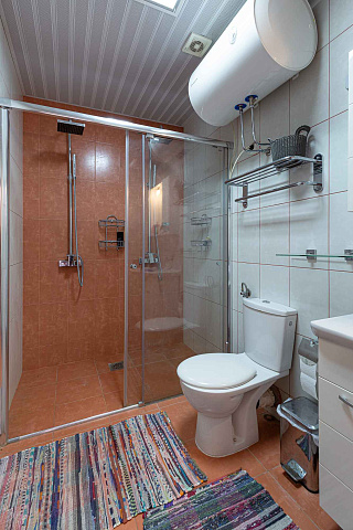 Sea view villa in Becici — photo 40