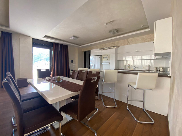 Penthouse in the very center of Budva
