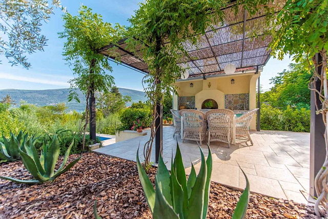 Luxurious Sea-View Villa in Baosici, Herceg Novi — photo 9