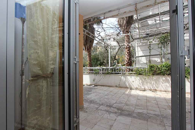 Spacious apartment 50 meters from the sea — photo 8
