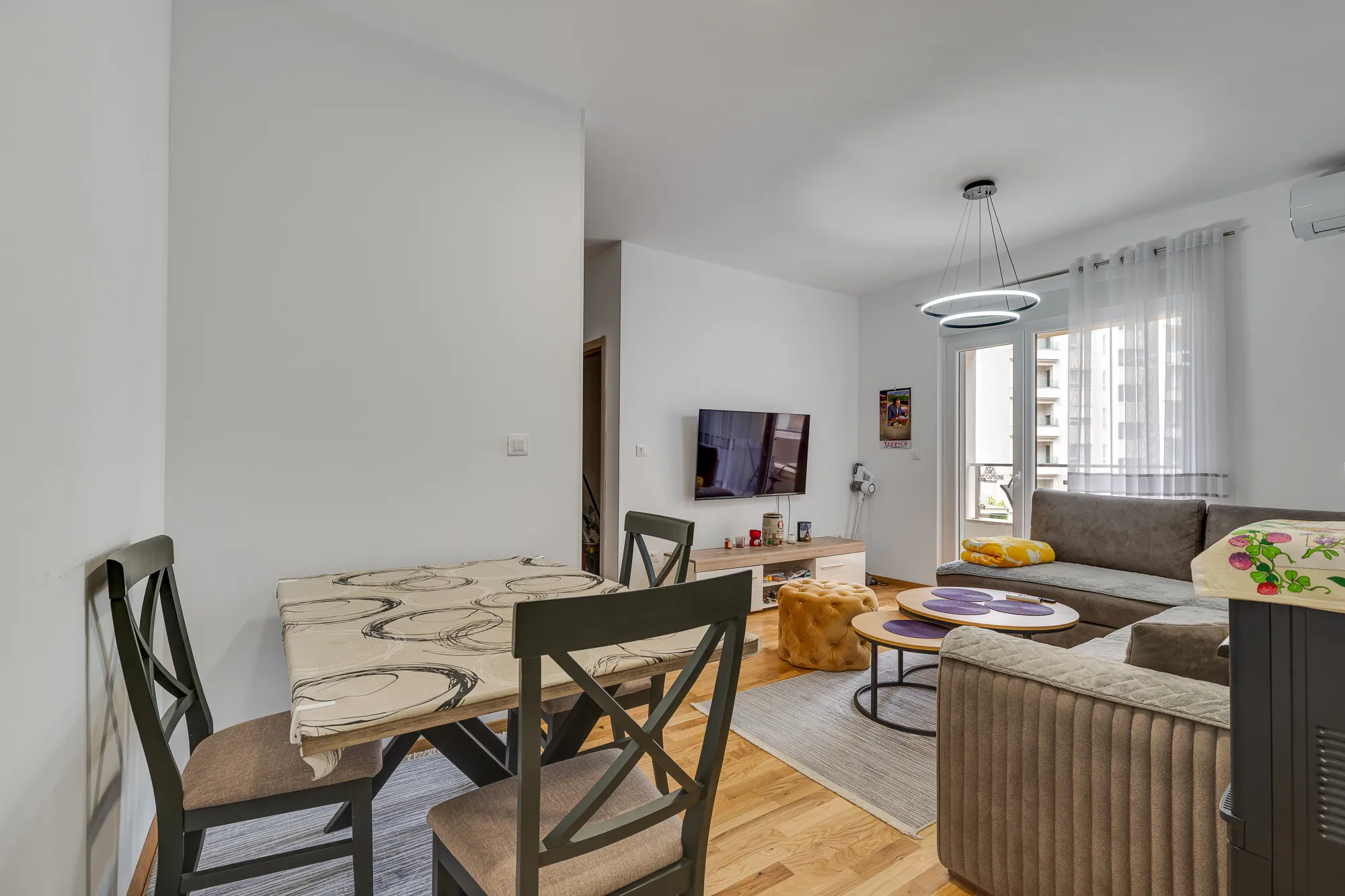 6894 1-bedroom apartment 48m2 Becici