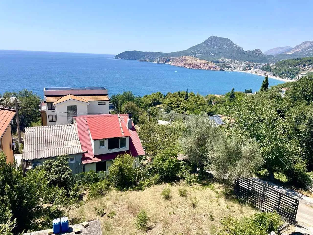 House in Ratac, Bar with a 1,600 m² plot — approx. 350 m²