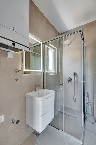 Studio in the new Torre a Cona building in Sutomore — photo 7