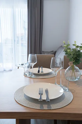 Sunny one-bedroom apartment of 42 m² in Budva, close to the sea. — photo 10