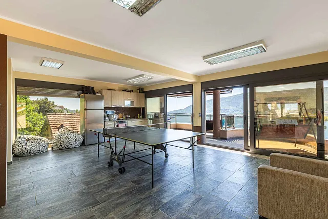 Excellent villa in the center of Herceg Novi — photo 20