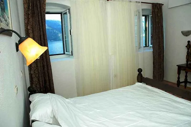 Villa in the bay on the first line — photo 15