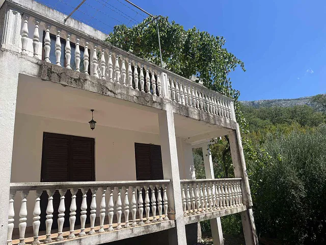 Two-story house for sale in Buljarica