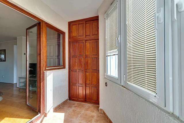 Two-bedroom apartment in Budva — photo 7