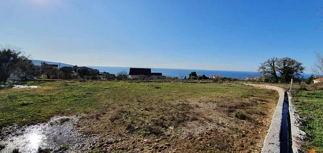 Four plots with panoramic sea views in Dobra Voda