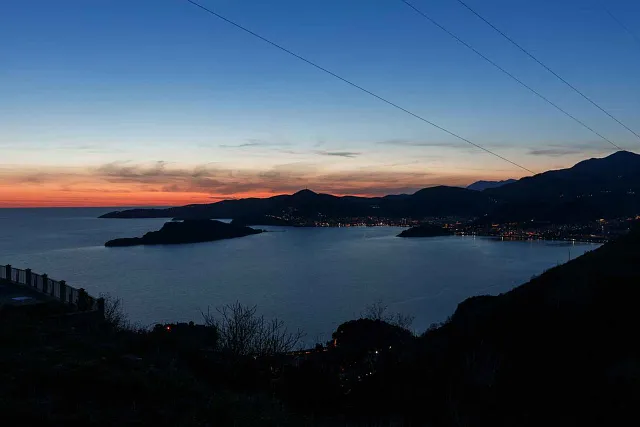 A complex of modern villas with a beautiful view — photo 18