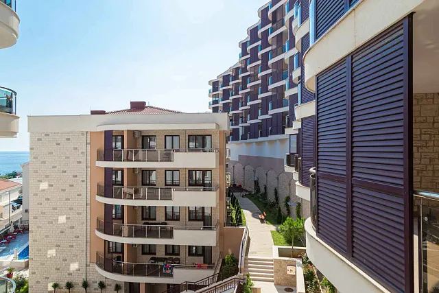 Apartments in a new complex in Becici
