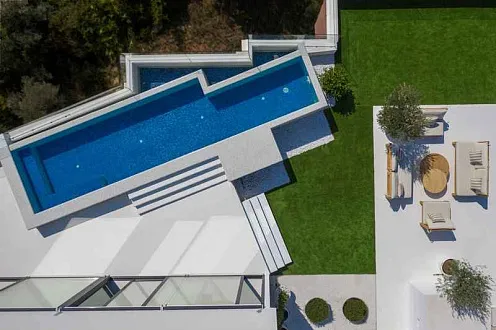 Unique penthouse with pool and roof garden — photo 3