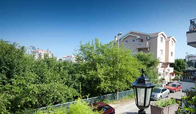Villa-Hotel near the sea in Becici — photo 12