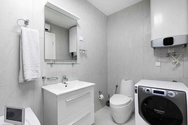 Spacious and Airy Apartment in the Heart of Budva — photo 30