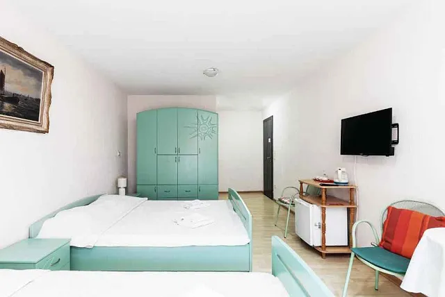 Mini-hotel in Budva — photo 7