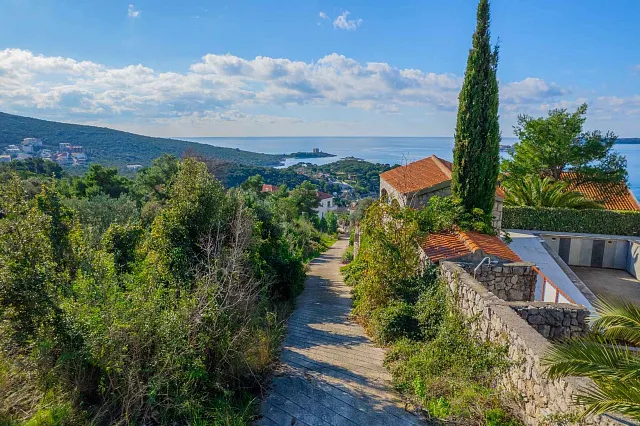 Urbanized Plots Near the Sea in Herceg Novi (4556 m² or separately 2090 m² and 2466 m²) – Great Investment Opportunity — photo 5