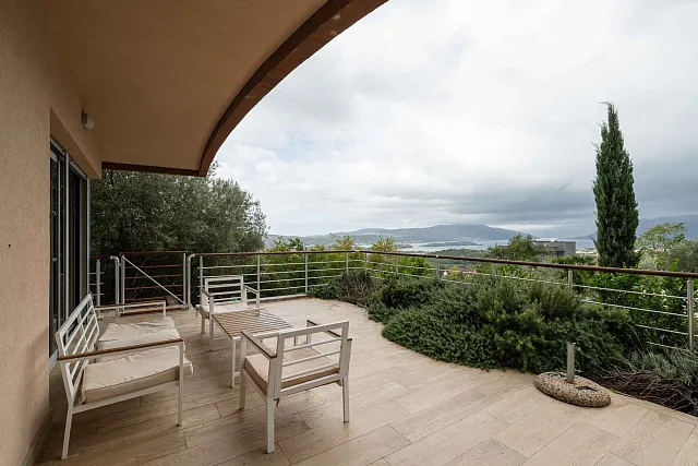 For Sale: Spacious Three-Bedroom Apartment with Sea View and a 40 m² Terrace — photo 30