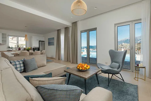 A complex of modern villas with a beautiful view — photo 6