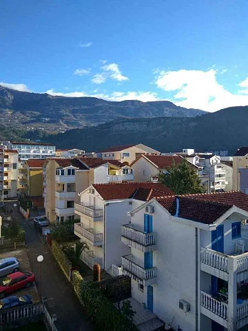 Apartment in Budva — photo 10