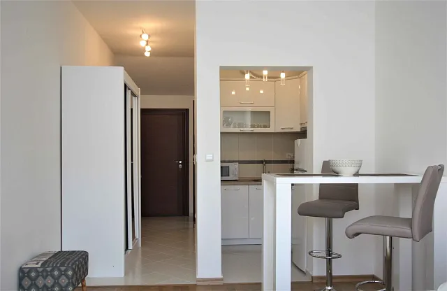 Walk to Beach Rental Studio Apartment In Budva — photo 4