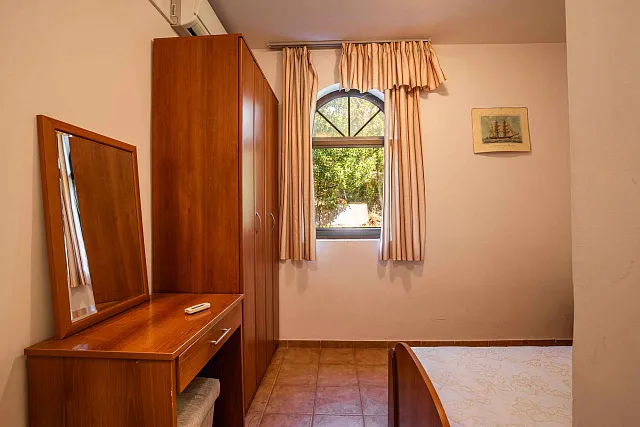 Cozy Seafront Apartment in Bigovo — with Terrace and Stunning Sea View — photo 11