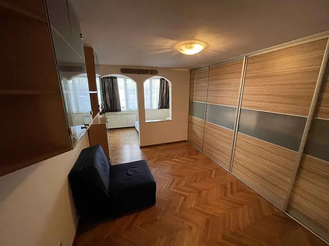 Three-bedroom apartment with three apartments on the side — photo 9