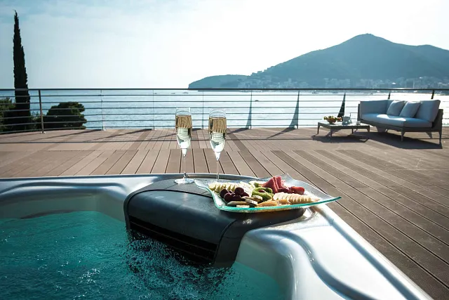 Luxurious apartments in Budva with spectacular sea view — photo 39