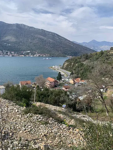 Plot in Lepetane