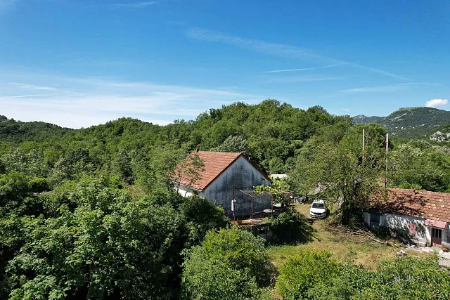 ATTRACTIVE LAND FOR SALE IN CETINJE – 1,000 m² BY THE ROAD — photo 7